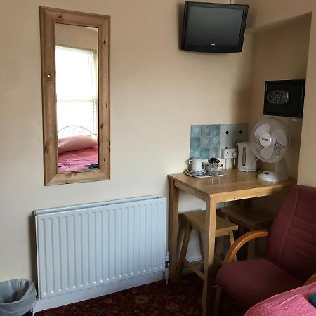 Bayside Guest House Porthcawl Buitenkant foto