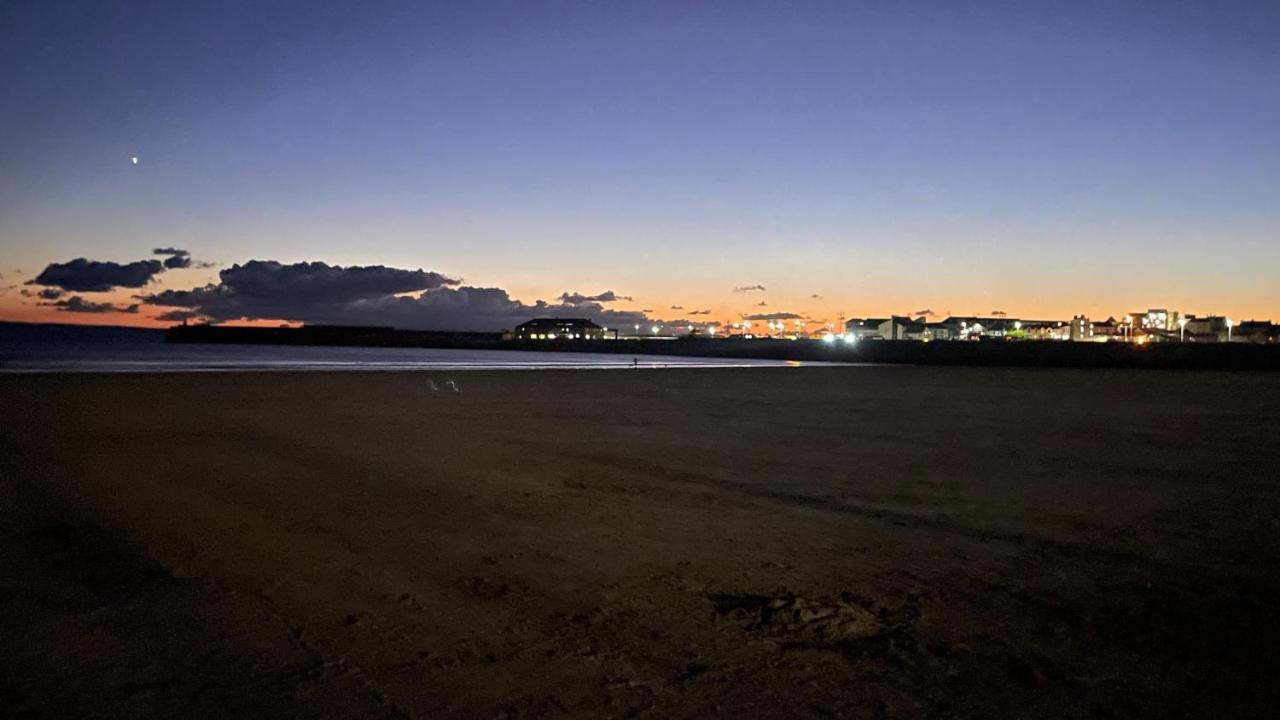 Bayside Guest House Porthcawl Buitenkant foto