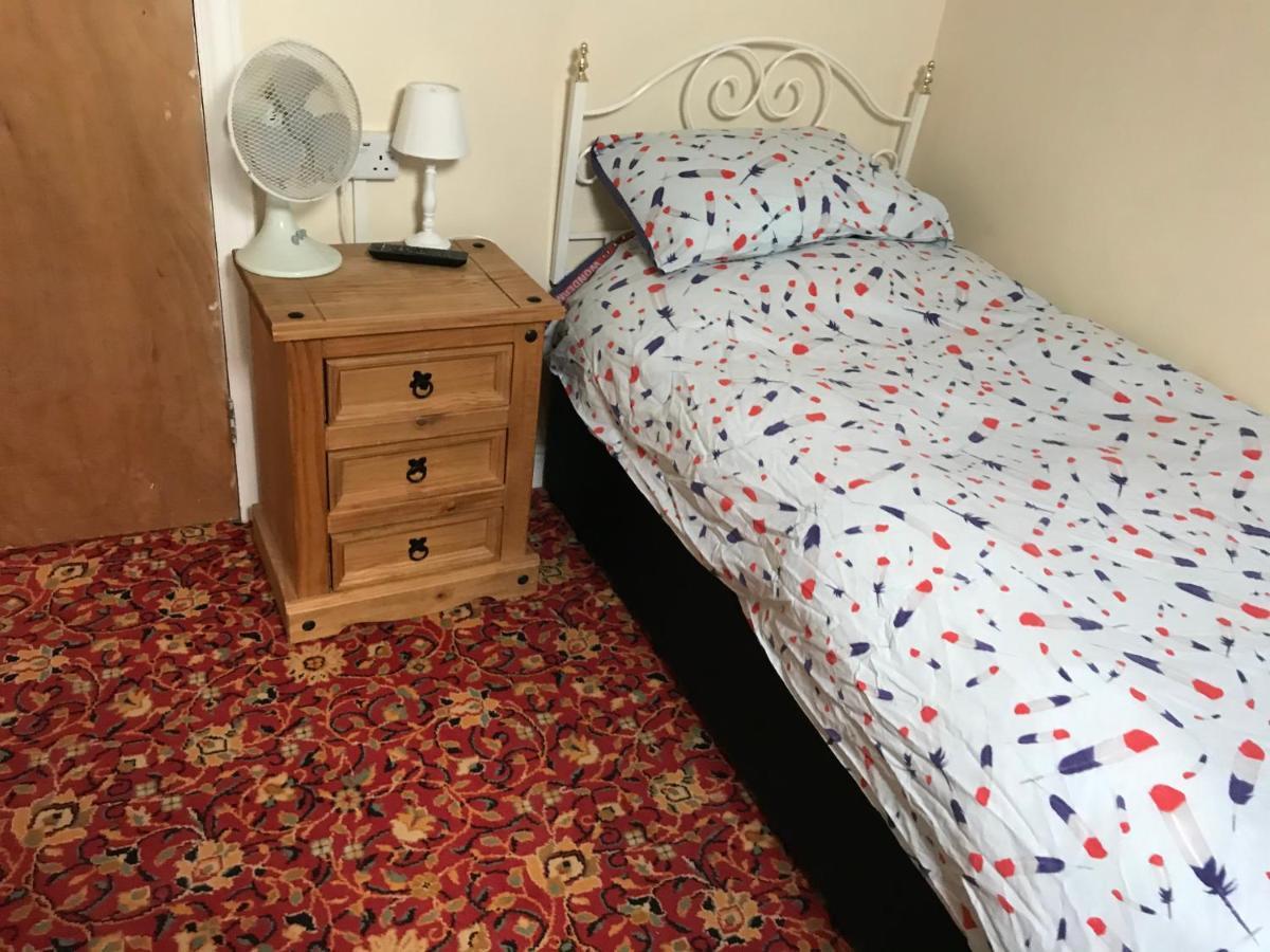 Bayside Guest House Porthcawl Buitenkant foto